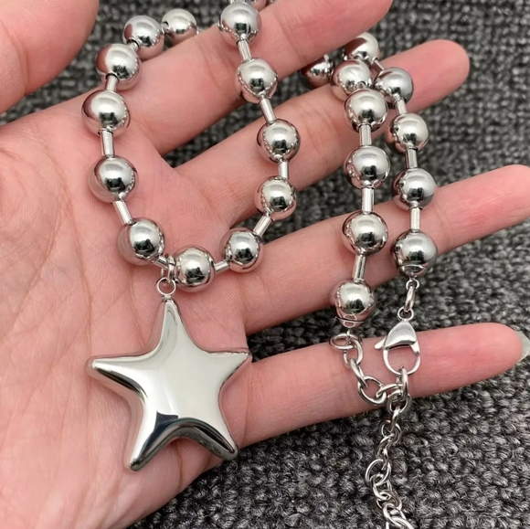 Silver Star Pendant Necklace - Picture 4 of 4